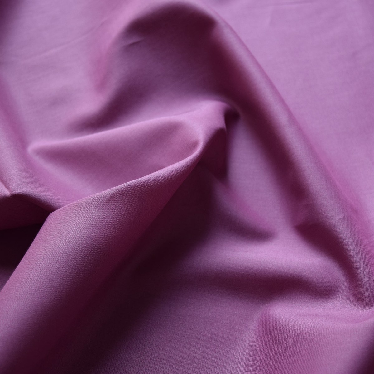 Cotton Lightweight Lawn - Plum