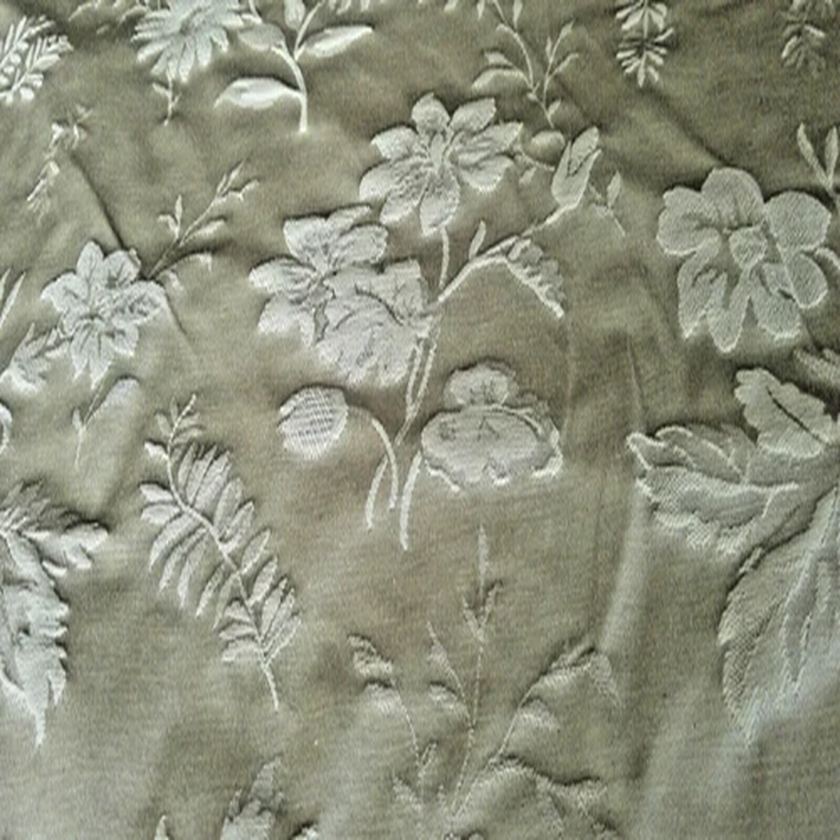 Vintage Ivory/Creme Brocade Small Scale Flowers & Fern Fronds Great Sheen BTY
