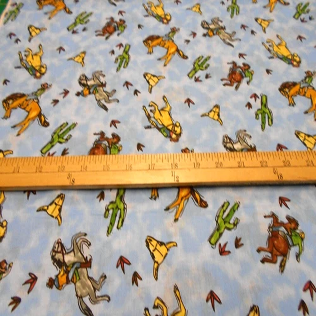 Ottertex Vegan Alligator Leather PVC Waterproof Polyester Stretch Vinyl Fabric