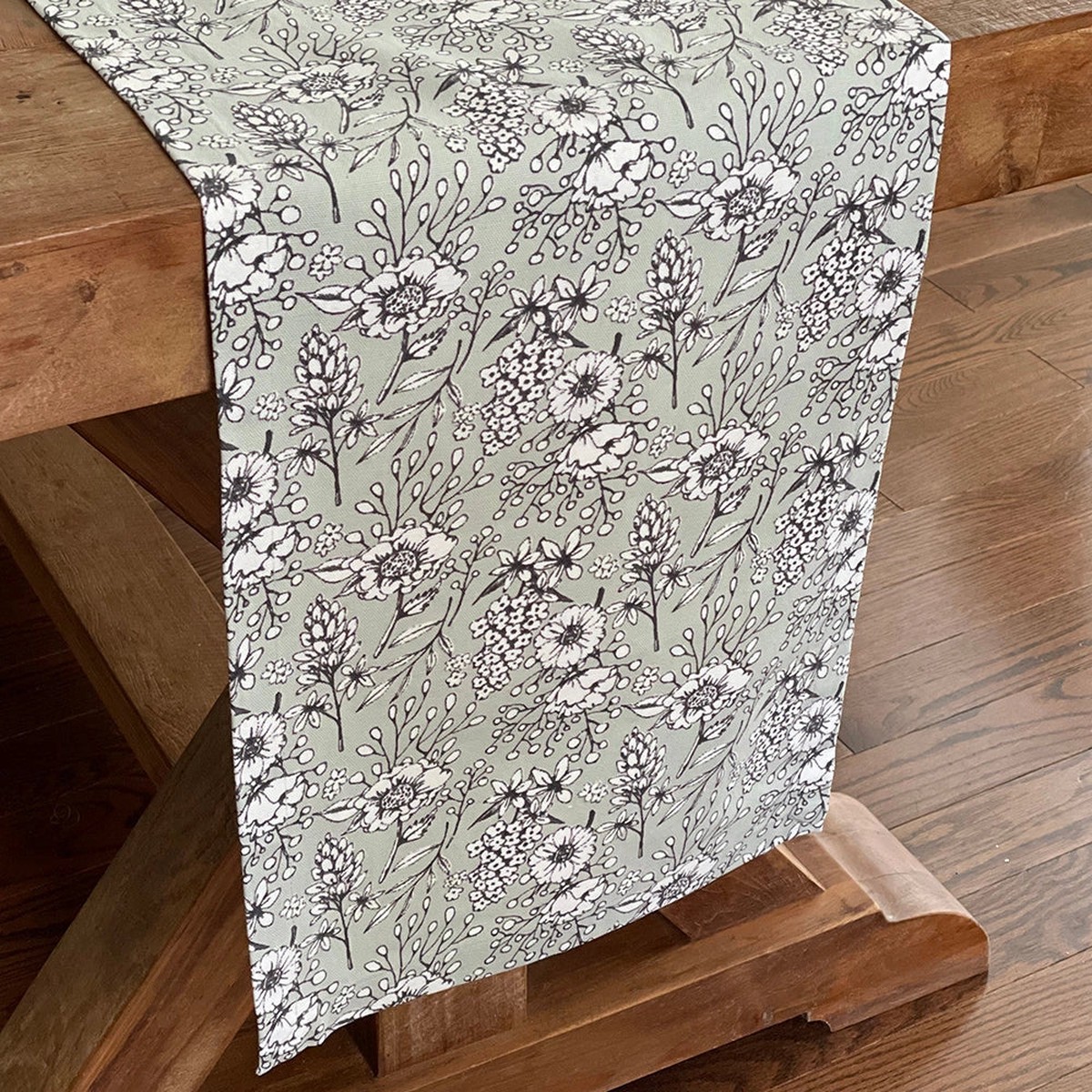 72" Runner Fleur