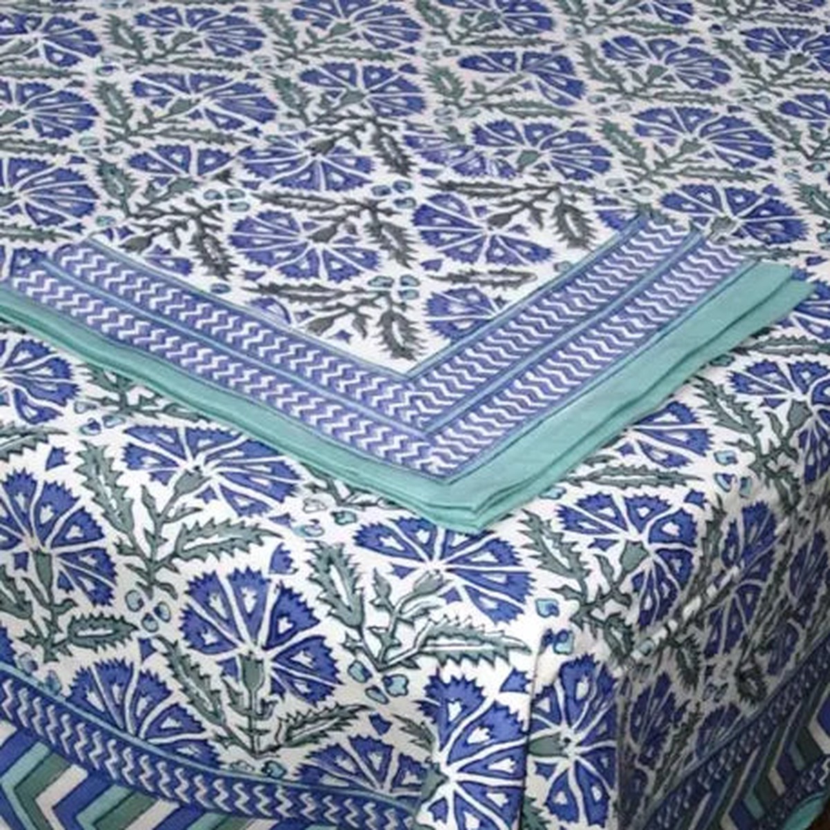 60x60 Blue White Chrysanthemum Tablecloth