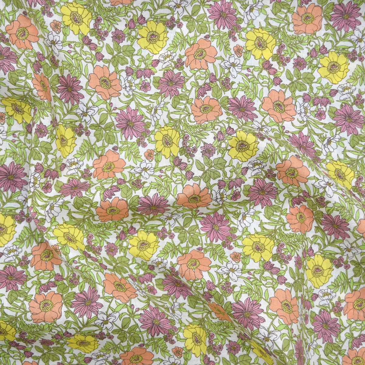 Flownny Poppy Garden Cotton Lawn -White x Yellow NFA-1060-62